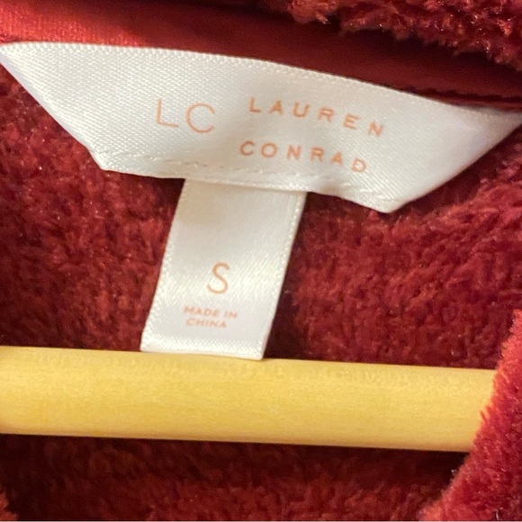 Lauren Conrad Cranberry / Burgundy Cozy Hoodie Size Smalll - Picture 2 of 7